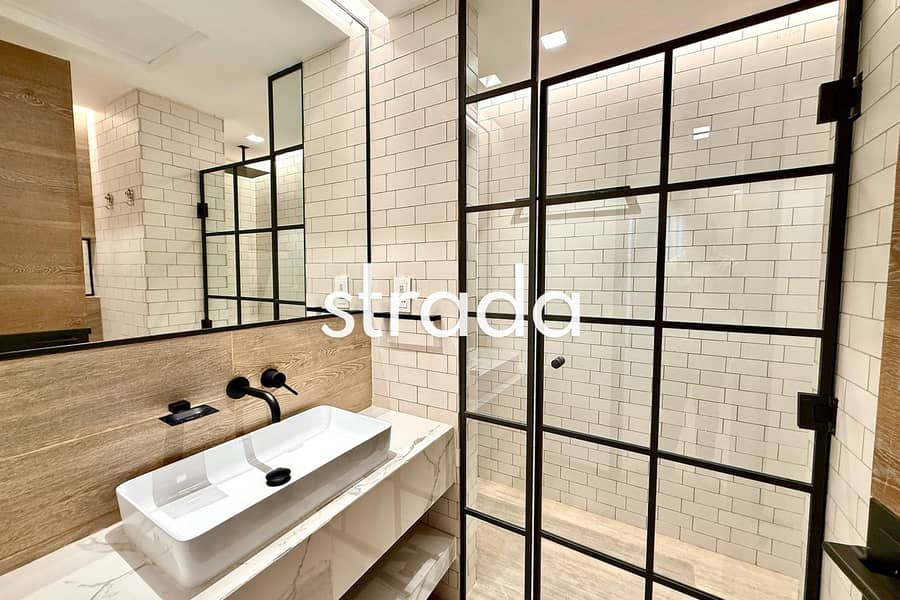 Vacant Jan | Duplex | Pool Facing - Image 10