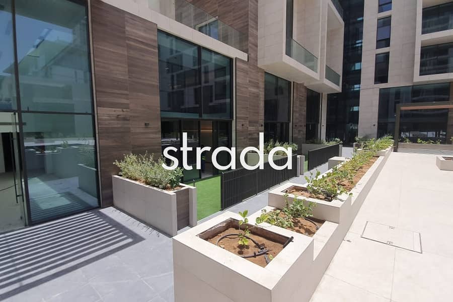 Vacant Jan | Duplex | Pool Facing - Image 14