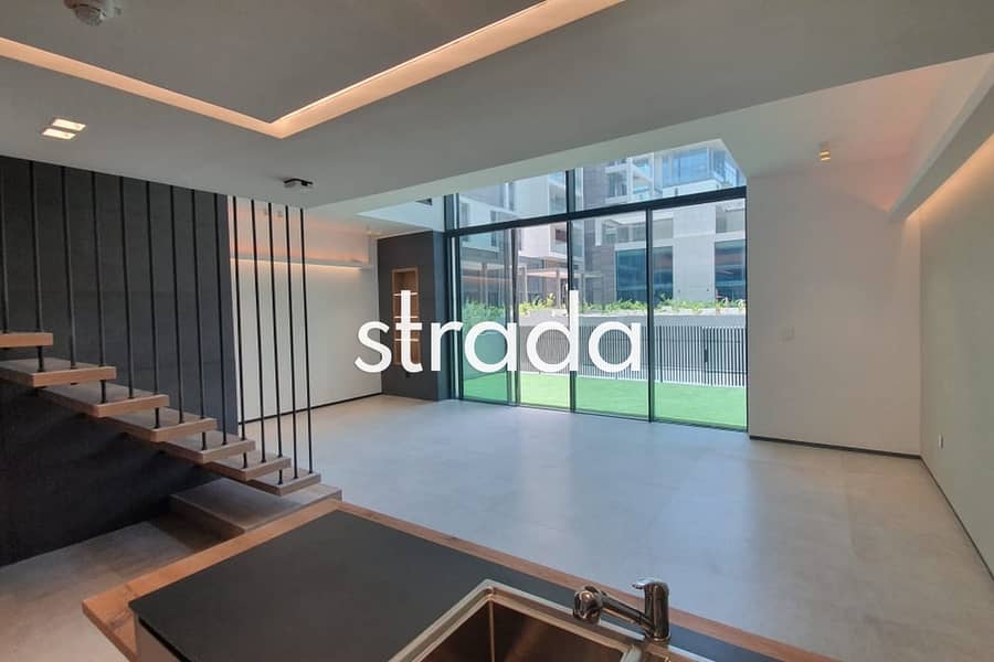 Vacant Jan | Duplex | Pool Facing - Image 16