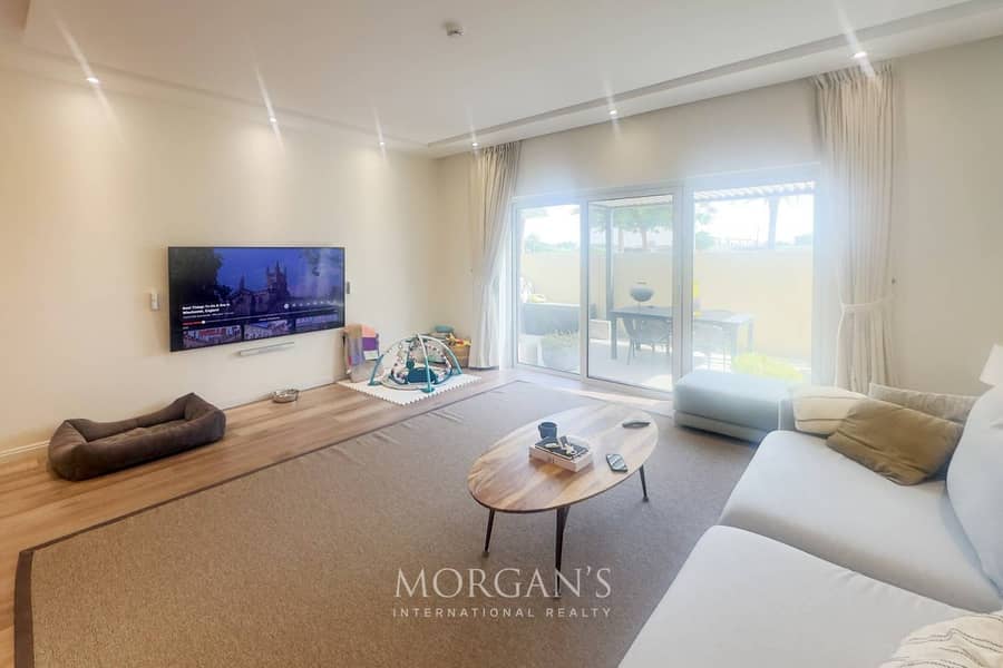 Furnished 3BR | Private Garden | Urbana