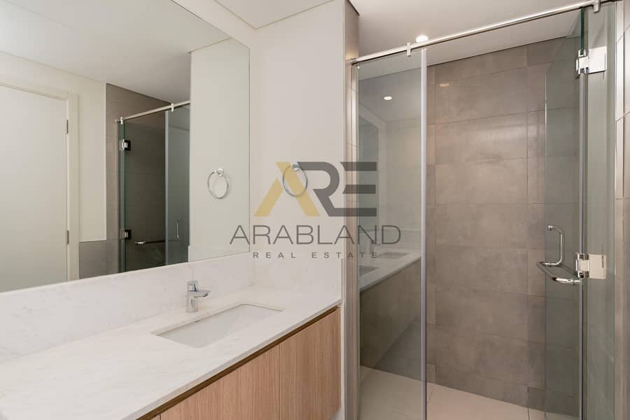 Spacious | Vacant | Ready to Move - Image 12