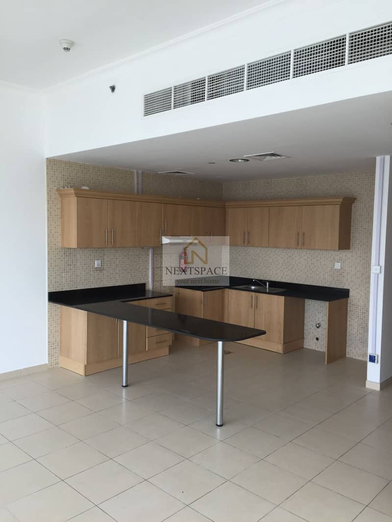 2 bedroom | lake View | Business Bay - Image 21