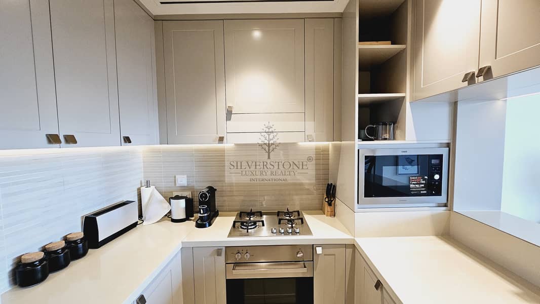 Burj Khalifa View | Furnished | Vacant | Luxurious