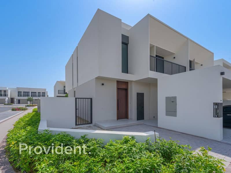 Corner | Vastu | Spacious | Near Amenities