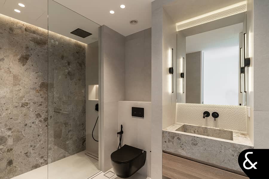 6,250 Sq Ft BUA | 5 bedroom | Fully Renovated - Image 25