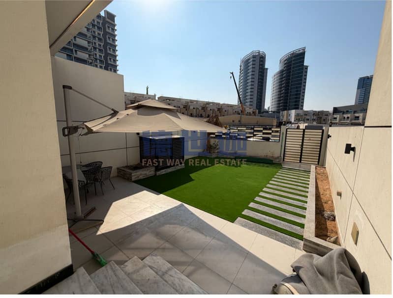 Fully Furnished 4BR | Ready to move in| Near The Park