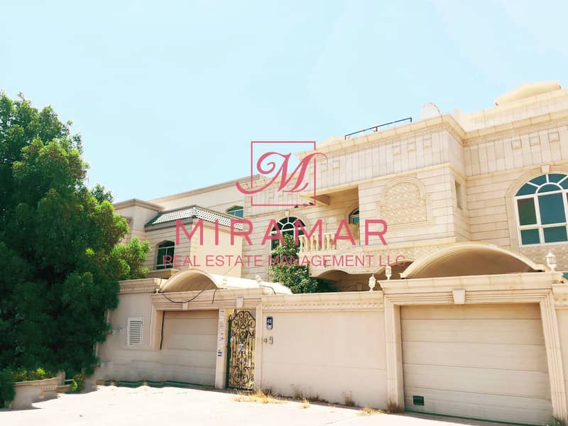 LARGE VILLA , PRIVATE , MUSHRIF AREA