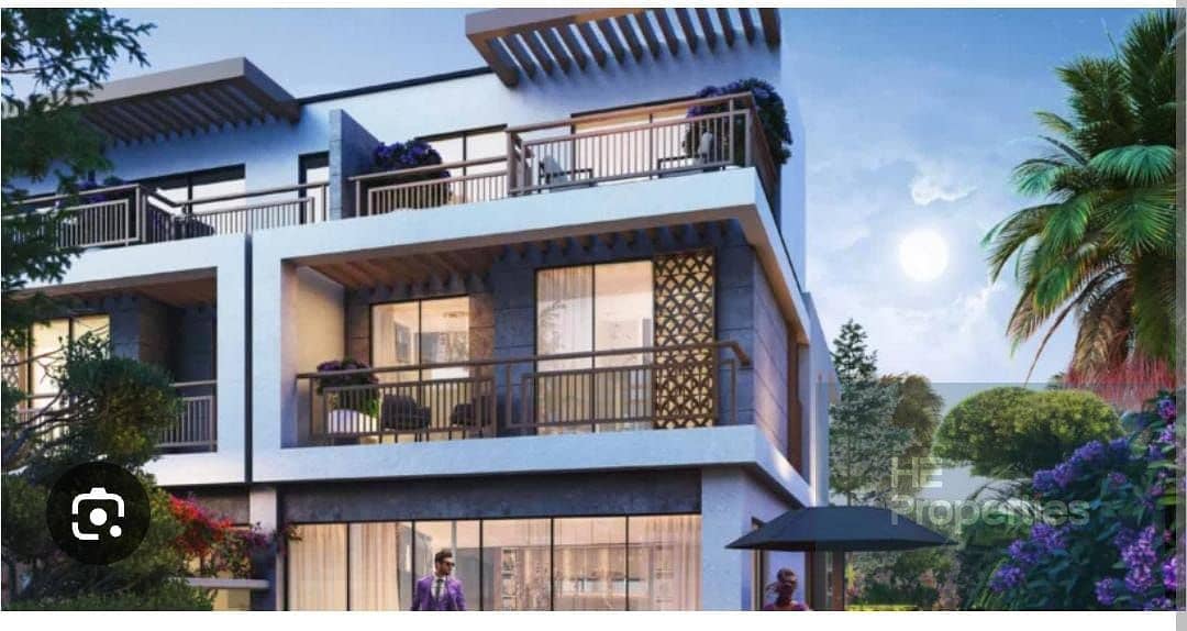 Spacious 4 Bed room | Private Yard | Prime Location - Image 7