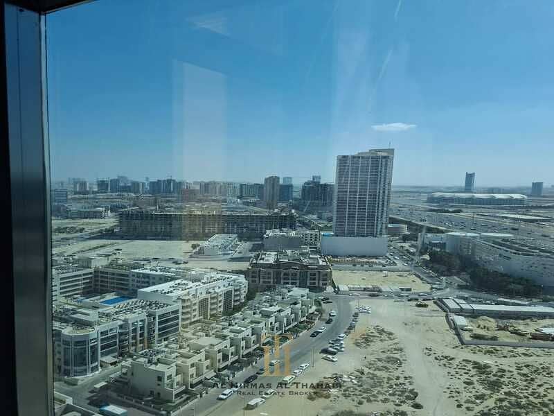 Ready To Move in / Prime Location / Modern Layout