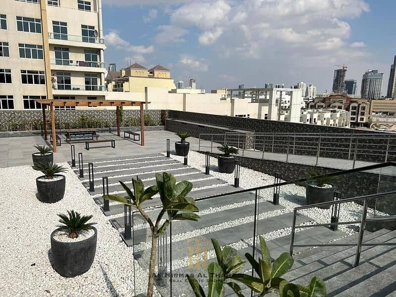 Ready To Move in / Prime Location / Modern Layout - Image 8