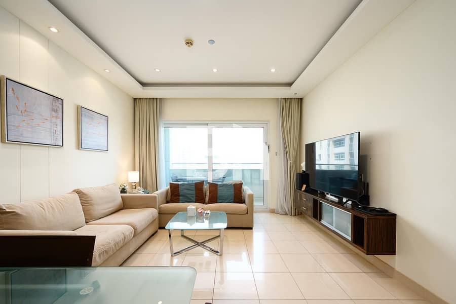 Elegant 2 BR | Bonnington Tower | Prime Location