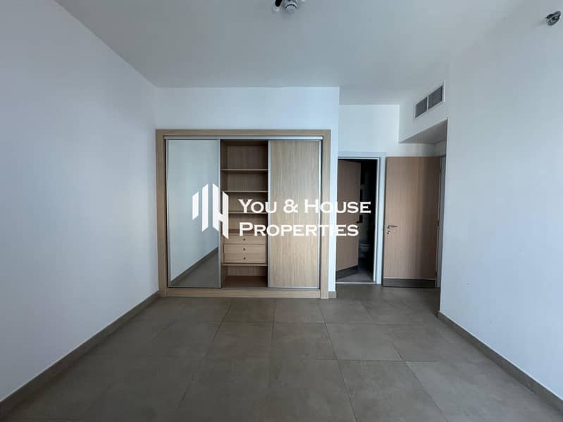 Neat & Spacious 1BR with Balcony | Closed Kitchen | Prime Location