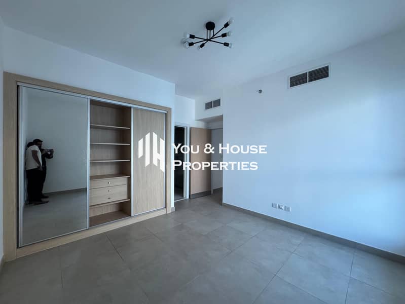 Neat & Spacious 1BR with Balcony | Closed Kitchen | Prime Location