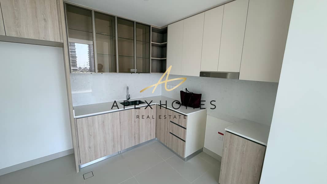 Park View | Unfurnished | Vacant