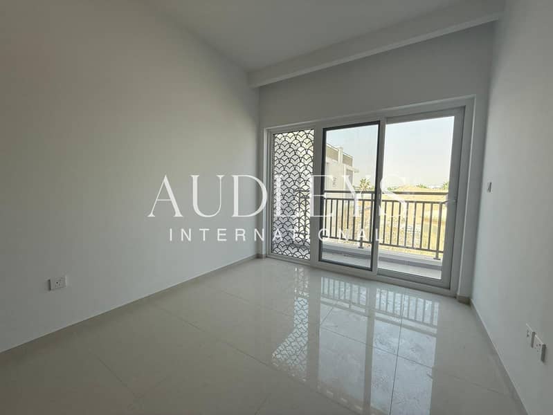 Brand New | Low Price | Near to Handover - Image 9