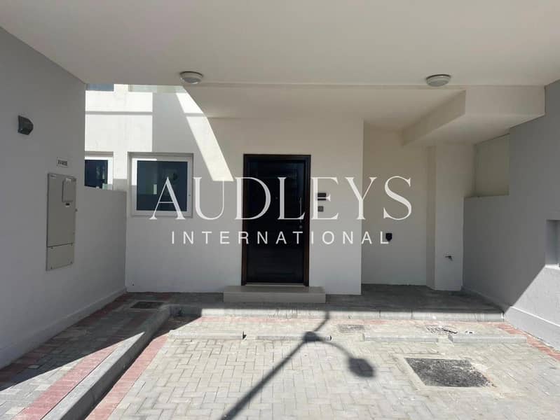 Single Row | Road View | Vacant Soon - Image 11