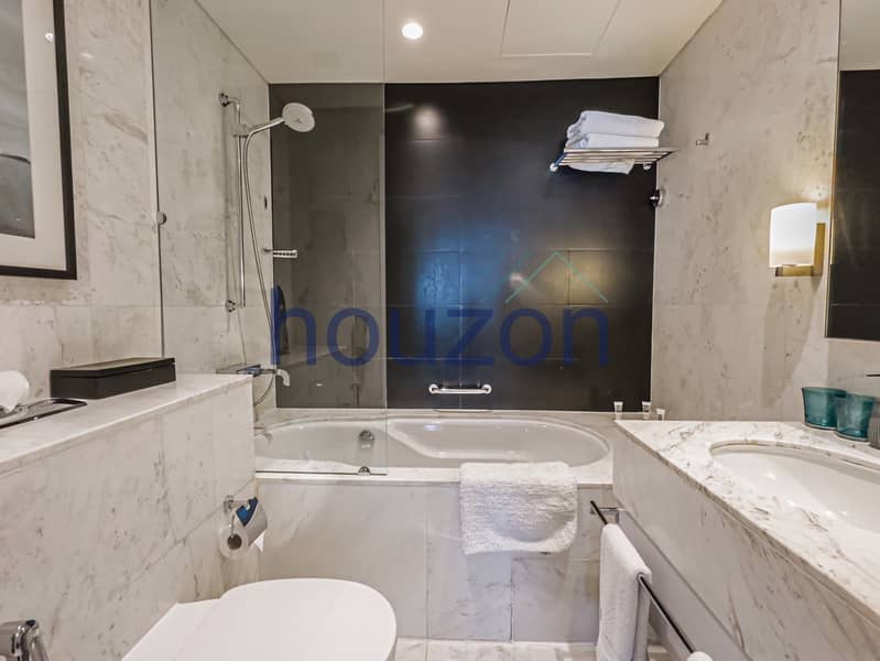 Luxurious Studio | Burj Khalifa View | Vacant