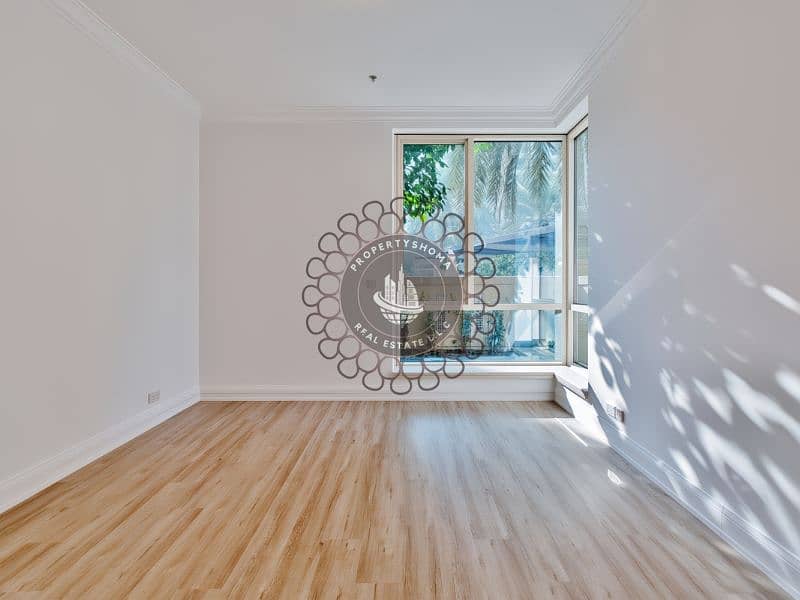 Garden apartment | Huge Study | 2 Parking - Image 11