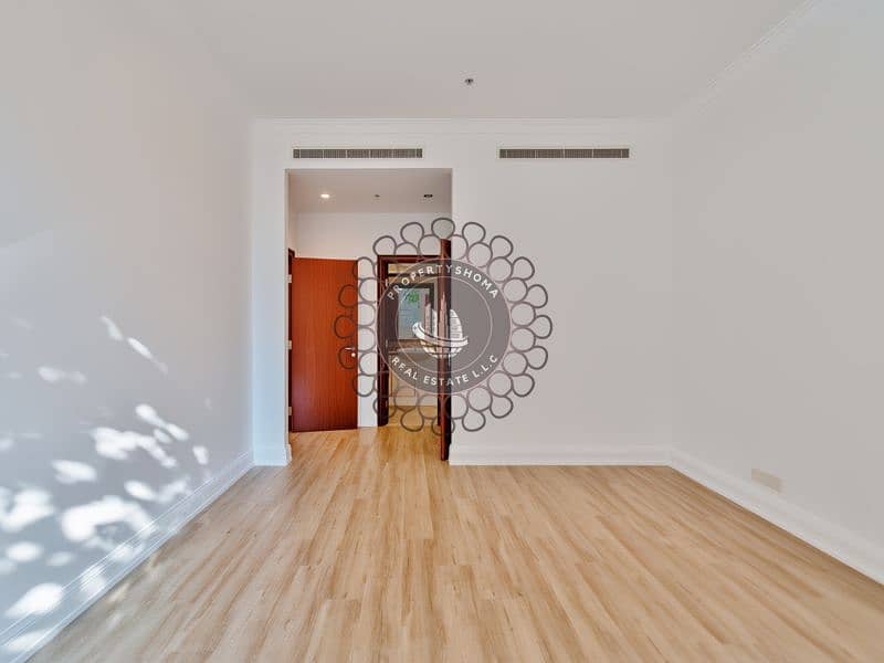 Garden apartment | Huge Study | 2 Parking - Image 12