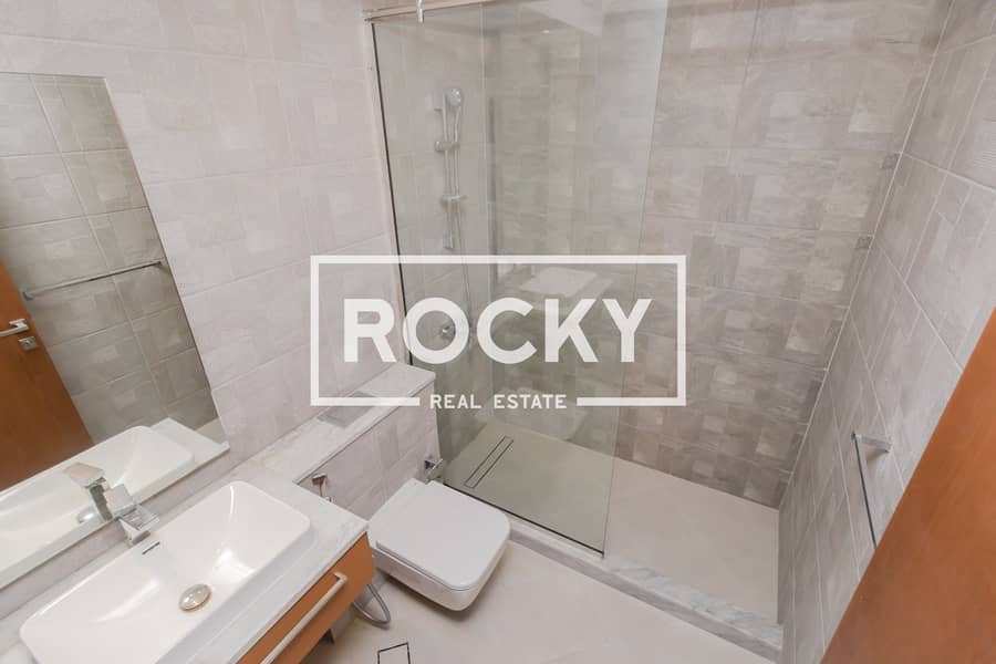 1 B/R | Pool & Gym - Image 8