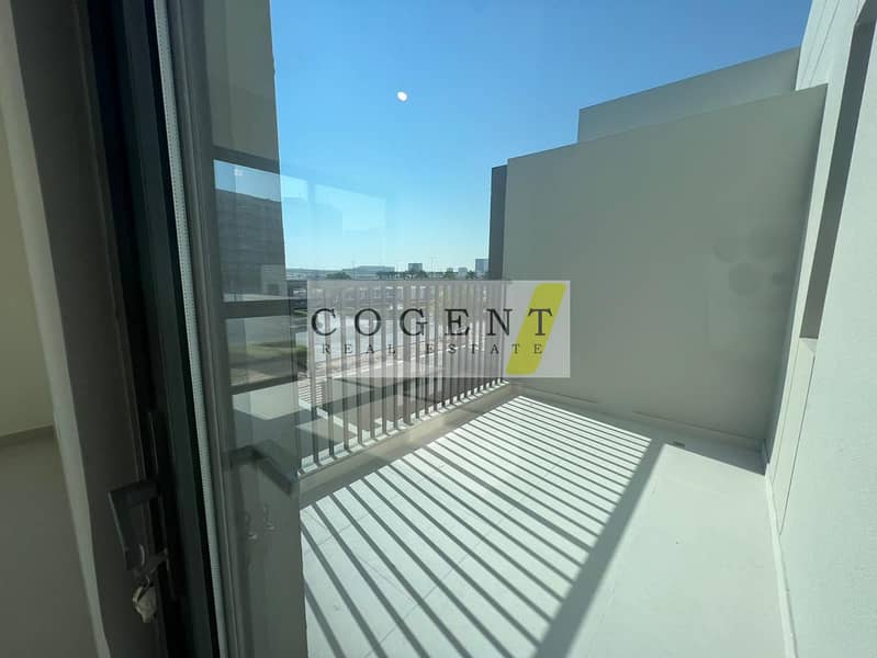 Walk From Grocery Store | Vacant End Jan | Hot Deal - Image 10