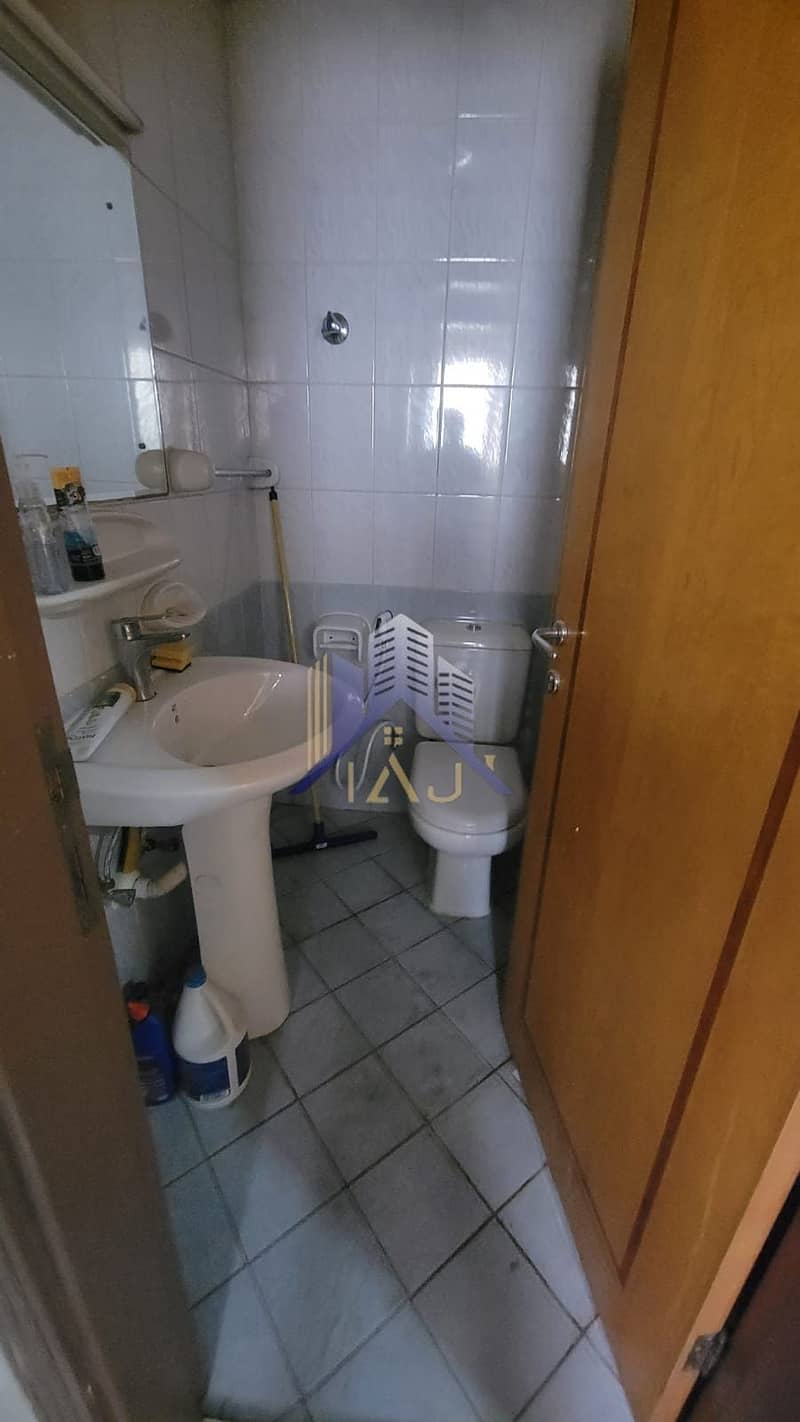 11 c2a5b8fc-df0d-440d-bc6c-da27c6513de8. jpg