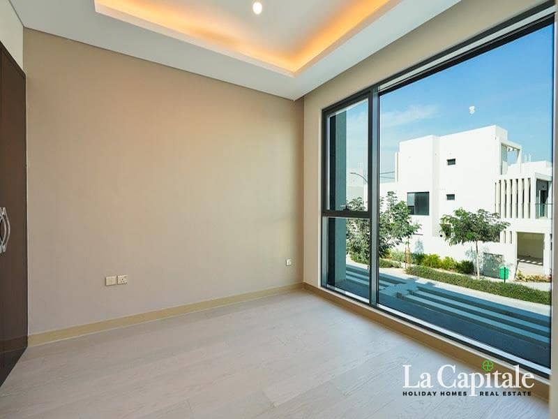 Single Row | Brand New | Ready to Move In - Image 7