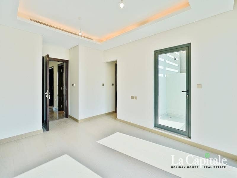 Single Row | Brand New | Ready to Move In - Image 10