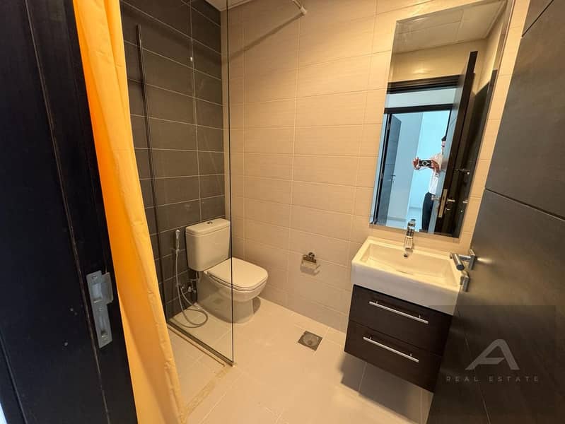 FULLY FURNISHED TOWNHOUSE | 3 BED+3 BATH | SPACIOUS LAY OUT | VACANT - Image 14