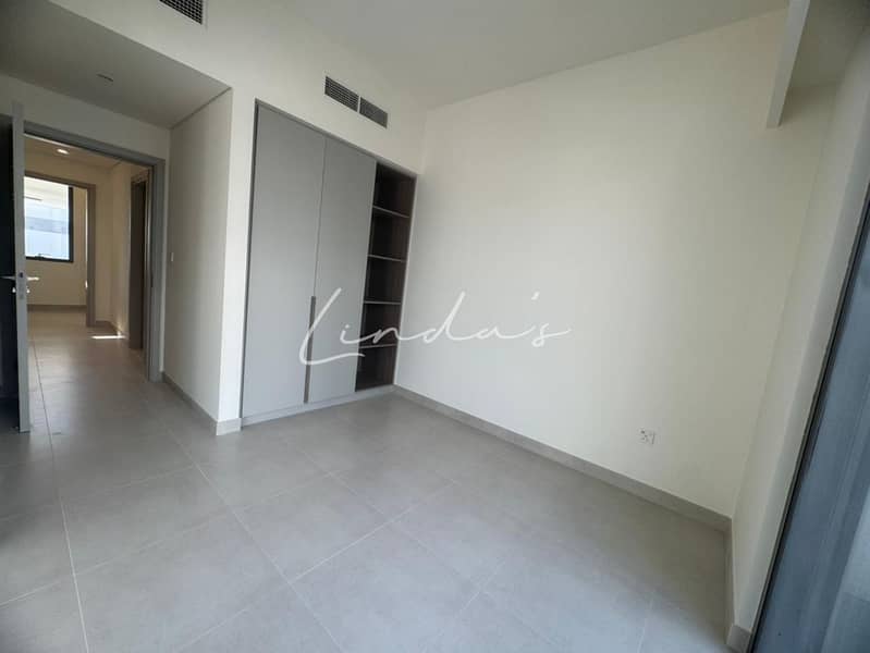 Corner - Big Plot | Ready Soon | Well Priced