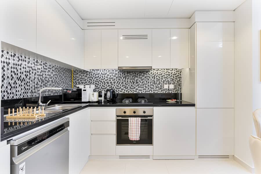 4 Full Kitchen (4). jpeg