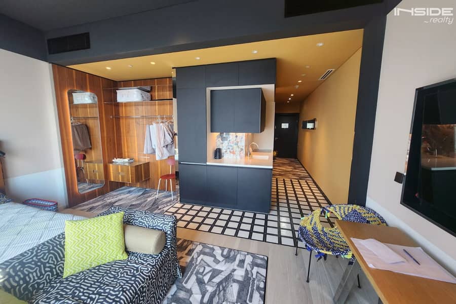 Biggest Layout | High Floor | Fully Furnished