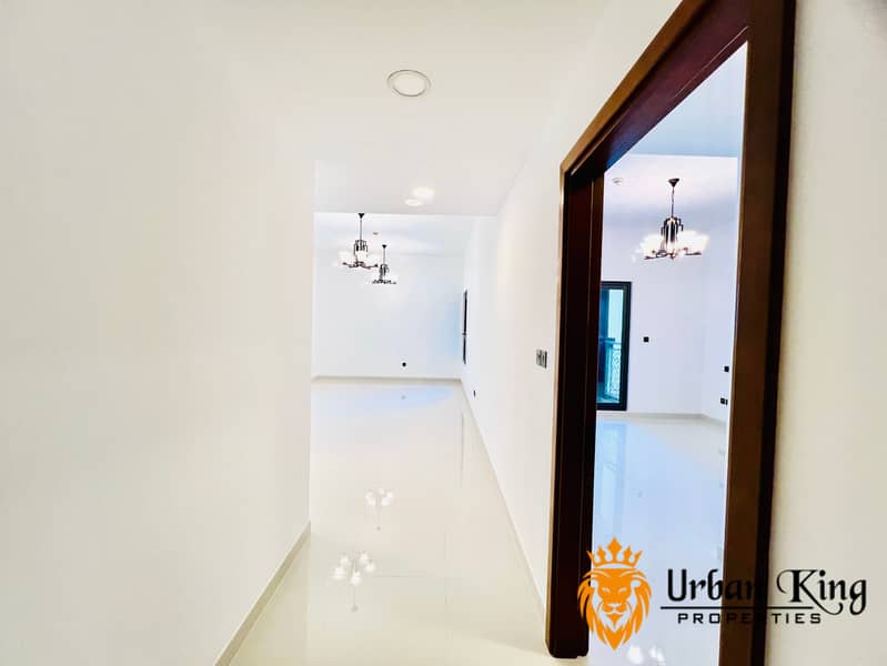 LIKE NEW 1BHK / CLOSE KITCHEN / HUGE LAYOUT