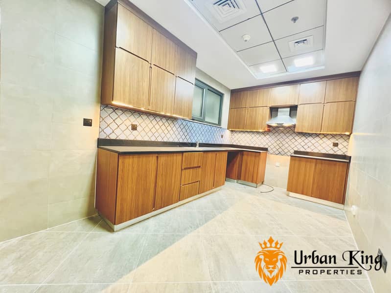 LIKE NEW 1BHK / CLOSE KITCHEN / HUGE LAYOUT - Image 9