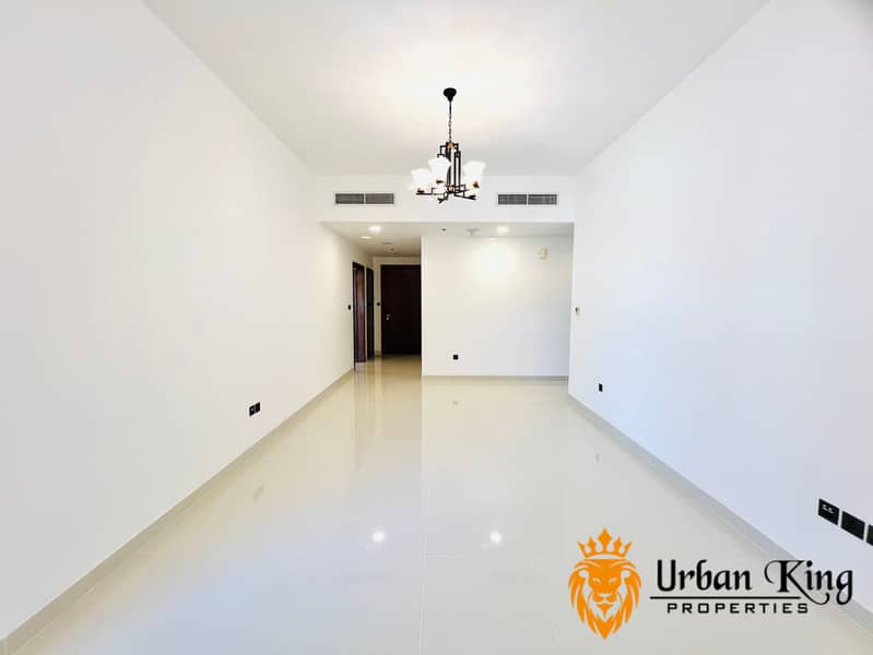 LIKE NEW 1BHK / CLOSE KITCHEN / HUGE LAYOUT - Image 11