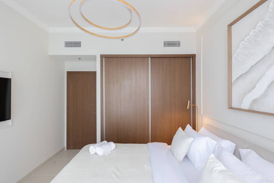 Chic 1BR Sea View – Palace Beach Residence 2 - Image 29