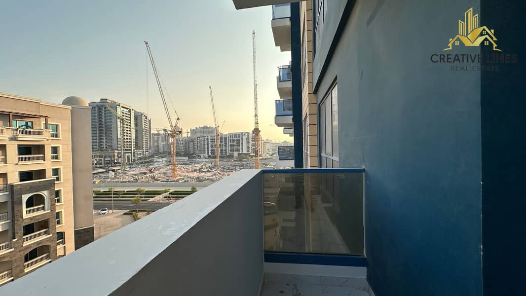 FULLY RENOVATED SPACIOUS YEARLY LEASE - Image 11