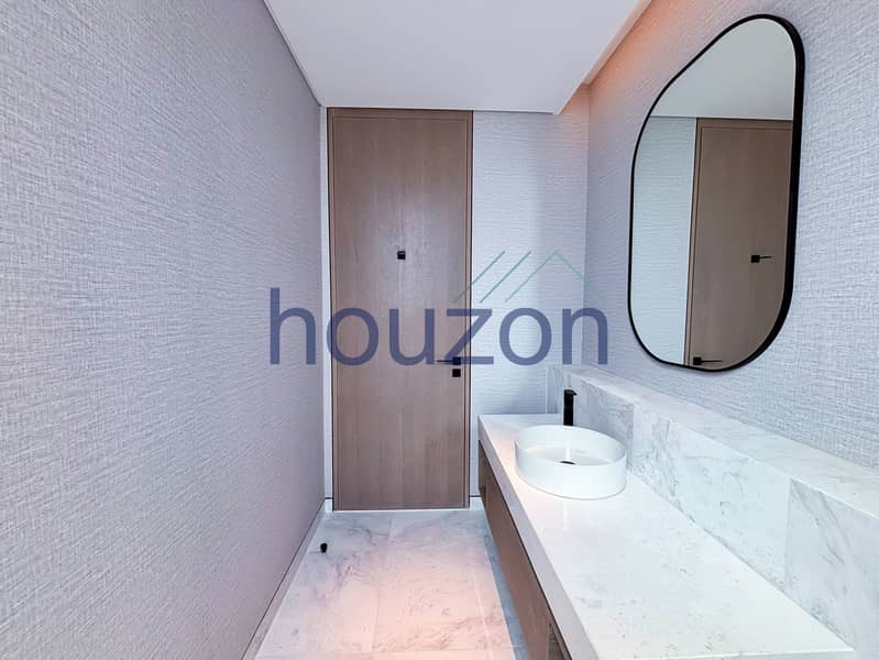 Spacious 5BR + Maids | Luxury Living | Standalone - Image 9