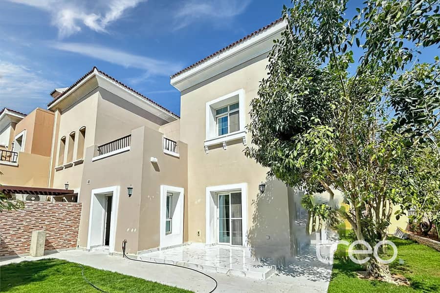 Fully Upgraded | Vacant | Pool Facing