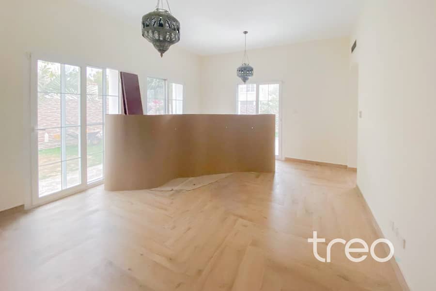 Fully Upgraded | Vacant | Pool Facing - Image 8