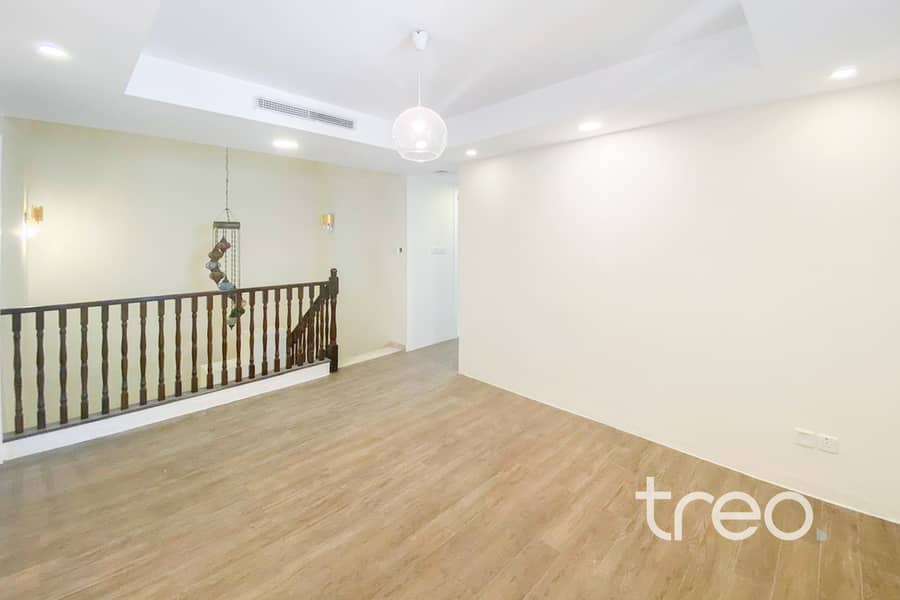 Fully Upgraded | Vacant | Pool Facing - Image 10