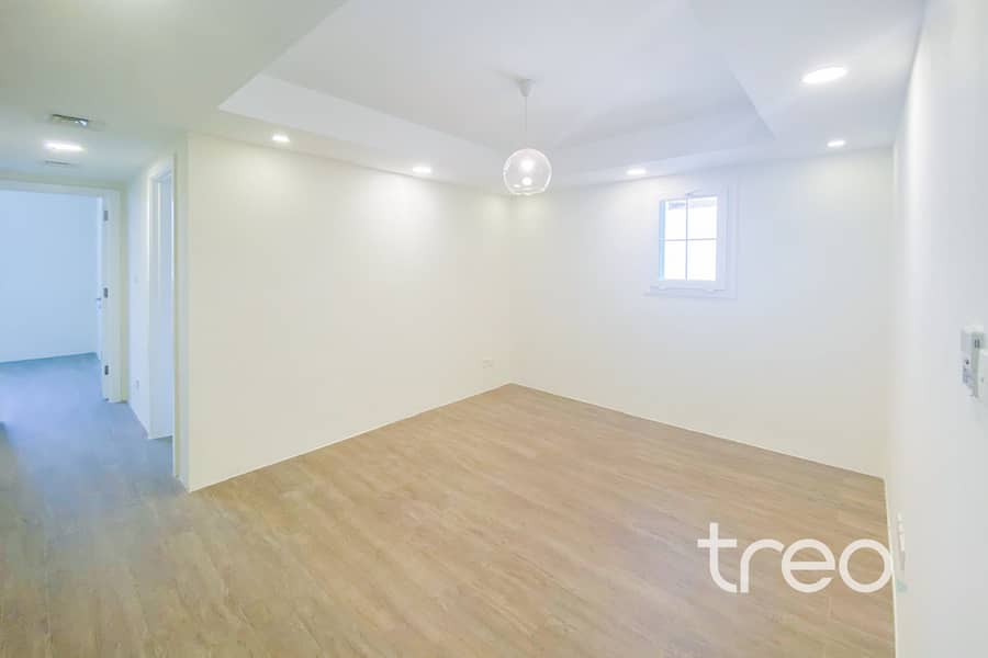 Fully Upgraded | Vacant | Pool Facing - Image 13