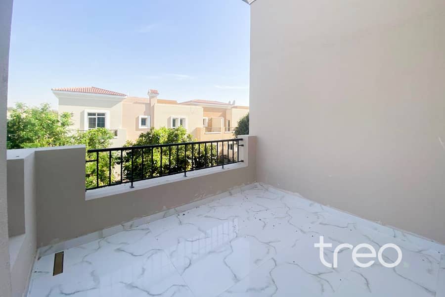 Fully Upgraded | Vacant | Pool Facing