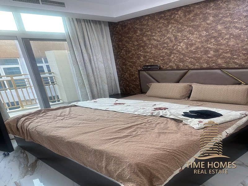 Fully Furnished | Vacant on 25th of Dec | Corner Upgraded - Image 6