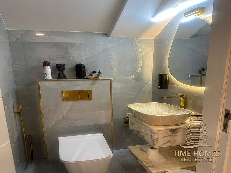 Fully Furnished | Vacant on 25th of Dec | Corner Upgraded - Image 12