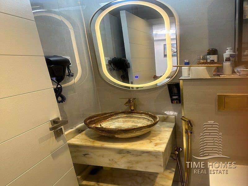 Fully Furnished | Vacant on 25th of Dec | Corner Upgraded - Image 13