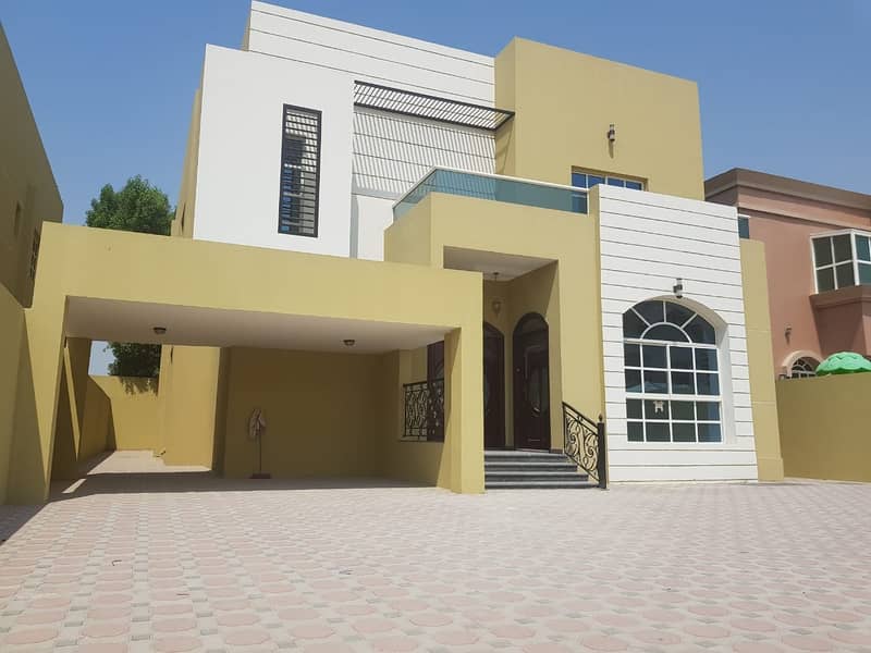 فيلا للبيع تشطيبات اوروبية قريبة من جميع الخدمات تملك حر لجميع الجنسيات فيلا للبيع تشطيبات اوروبية قريبة من جميع الخدمات تملك حر لجميع الجنسيات
