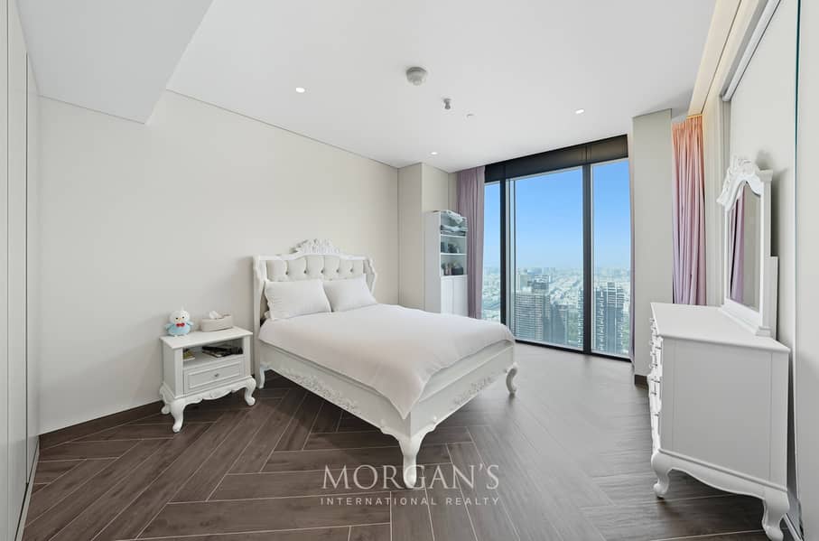 Spacious 2 BR Duplex | High Floor | Furnished - Image 19