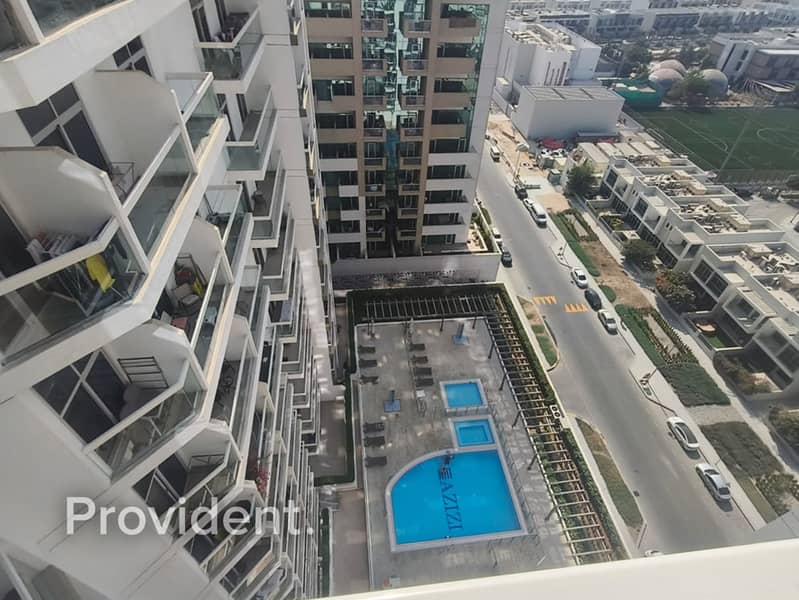 Chiller Free | Pool View| Slightly Negotiable