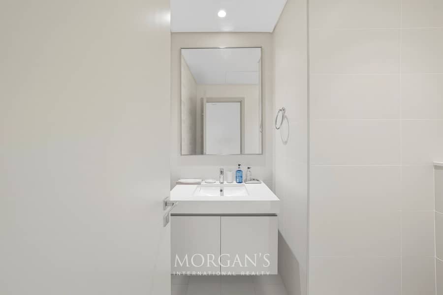 Full Sea View | Upgraded Unit | Furnished - Image 16